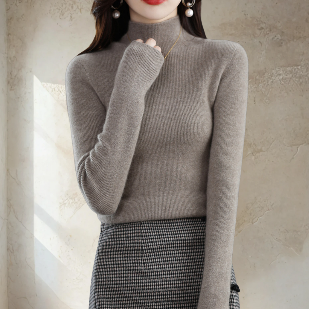 Slim fit wool sweater