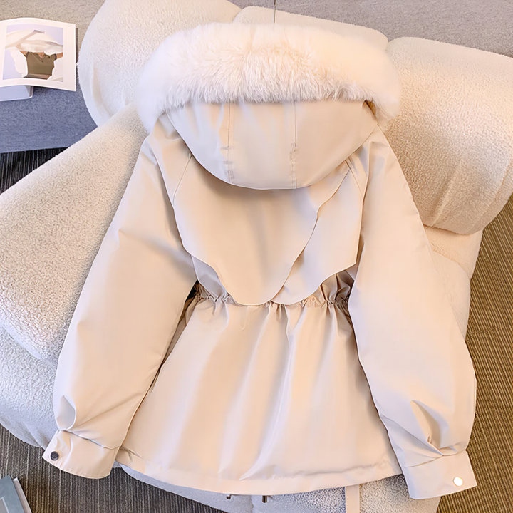 Elegant Winter Coat with Faux Fur Collar